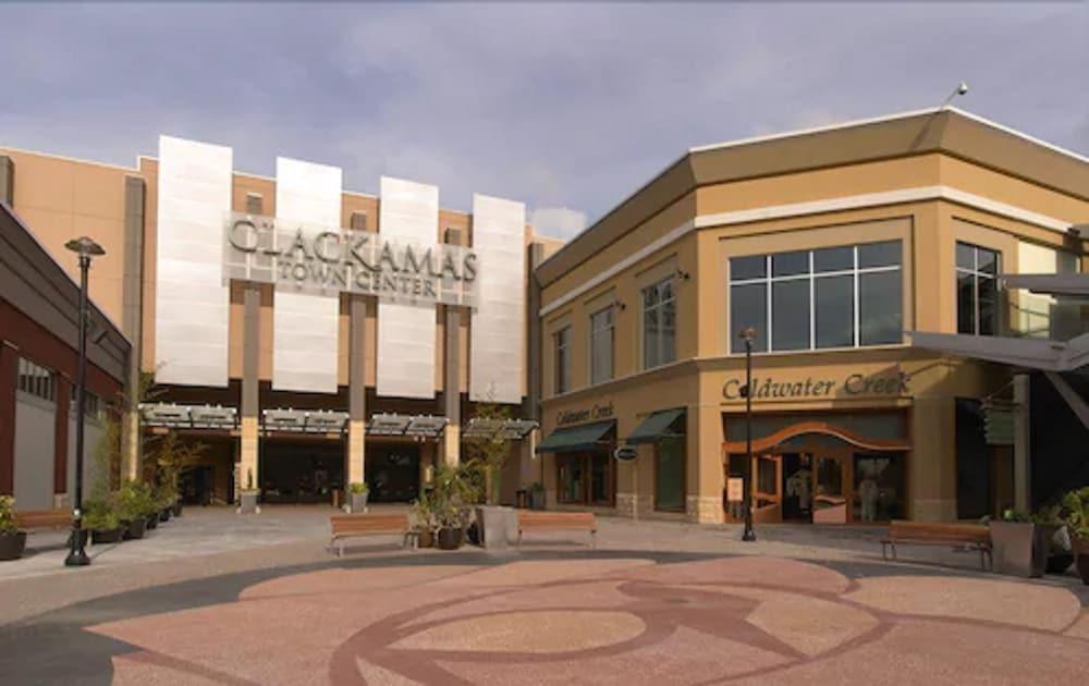 Monarch Hotel & Conference Center Clackamas Exteriör bild